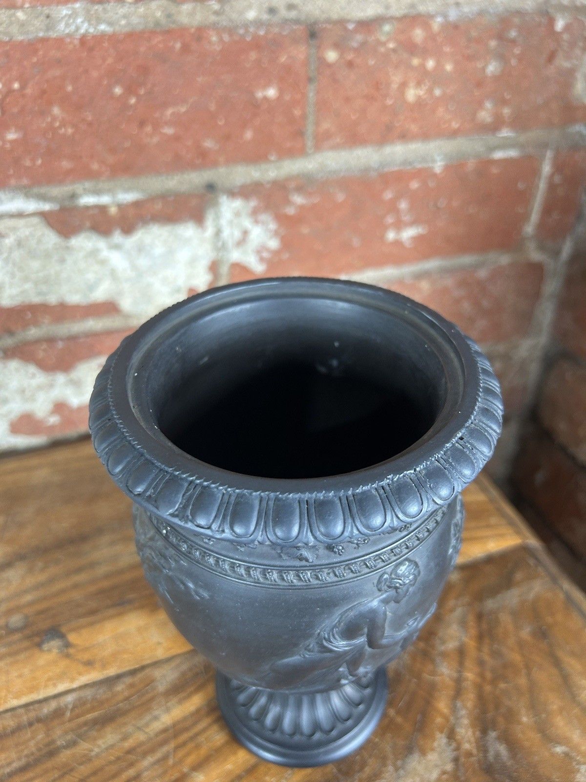 Early Black Basalt Vase, Wedgwood Style, Dipping Of Achilles, 19cm photo buy