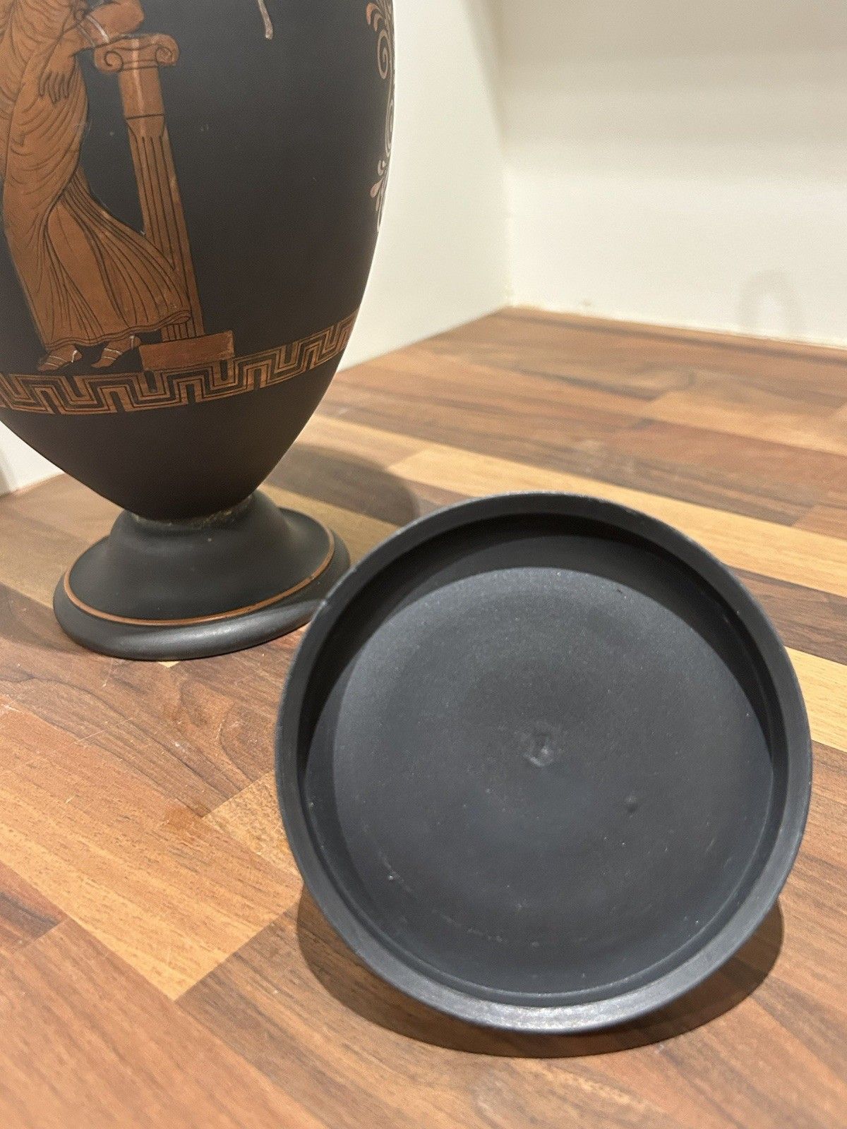 Wedgwood Encaustic Basalt Twin Handled Urn Vase C.1800, Impressed Mark photo buy