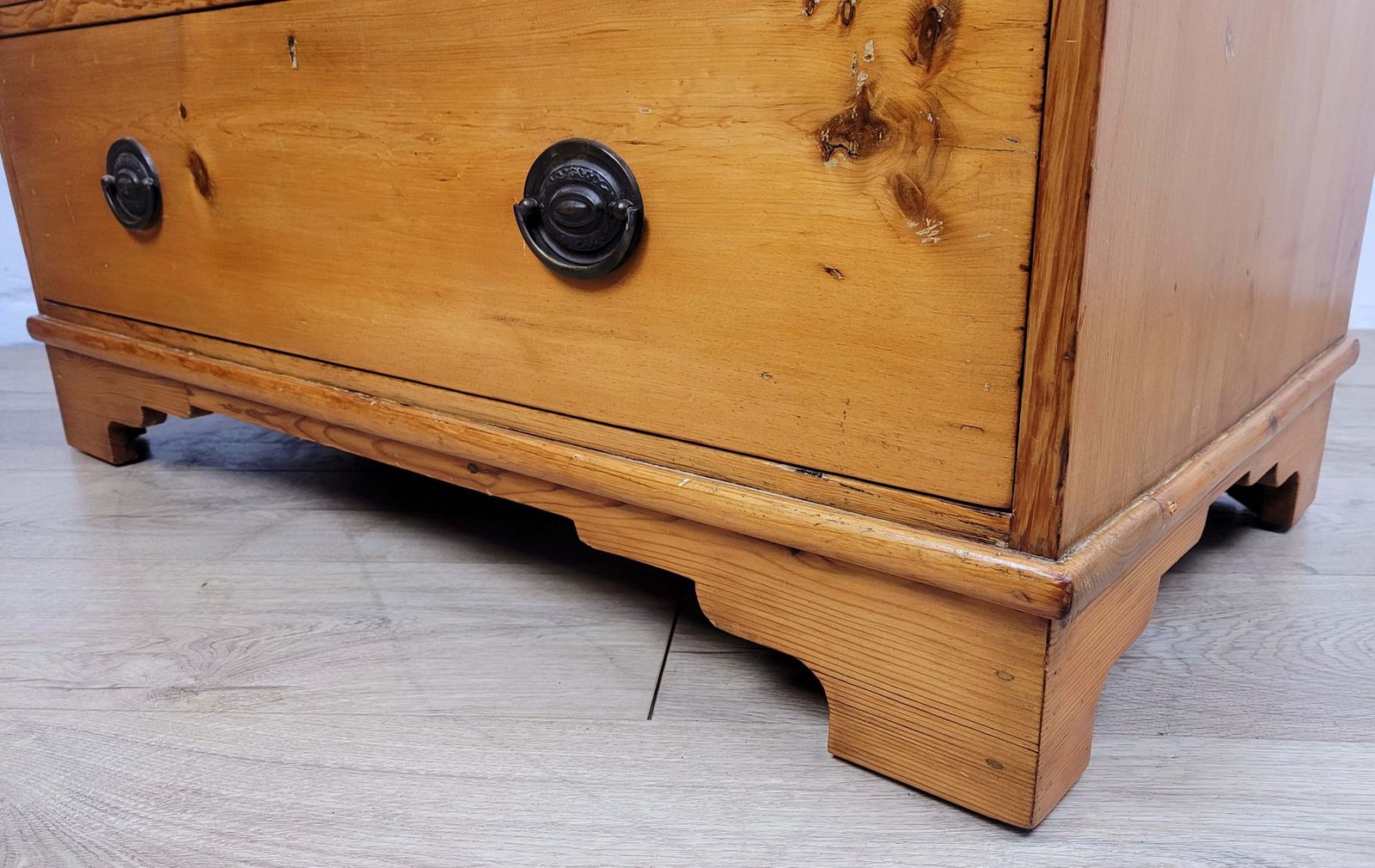 photo furniture Victorian Chest Of Drawers Pine 3 Drawer Drop Handles 19th C Delivery Available