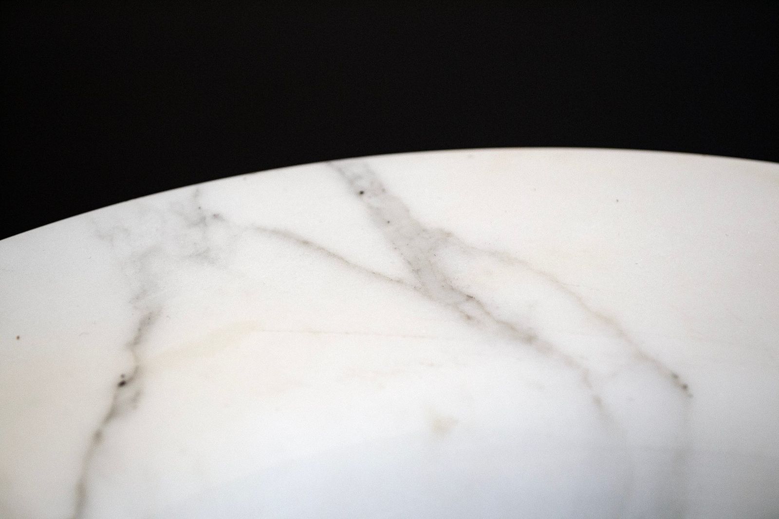 White Carrara Marble Centerpiece By Sergio Asti For Up&Up, Italy, 1970s photo for sale