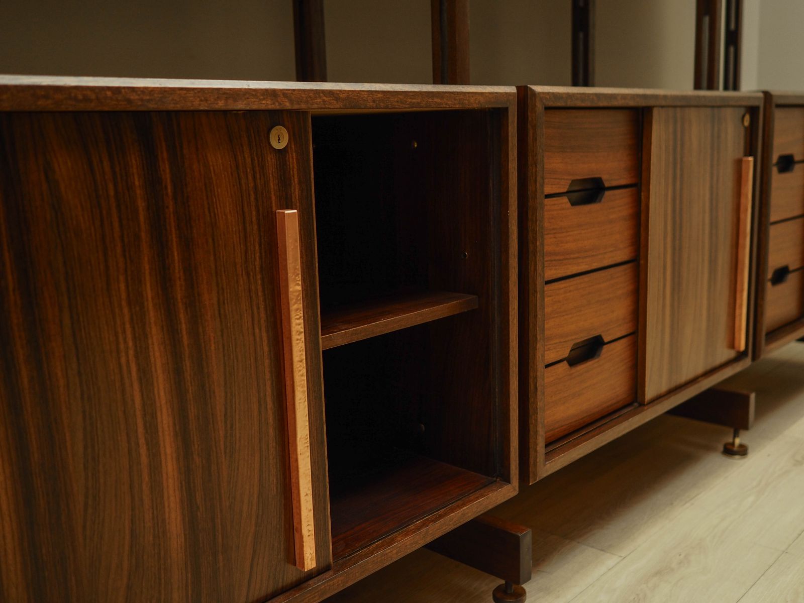 photo furniture Vintage Modulaire Wandkast, Italiaans Design, Jaren 1960, Productie: Italië