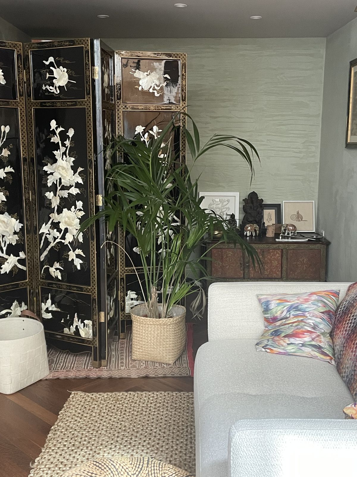 East Asia Room Divider   Black Gold Mother Of Pearl photo furniture