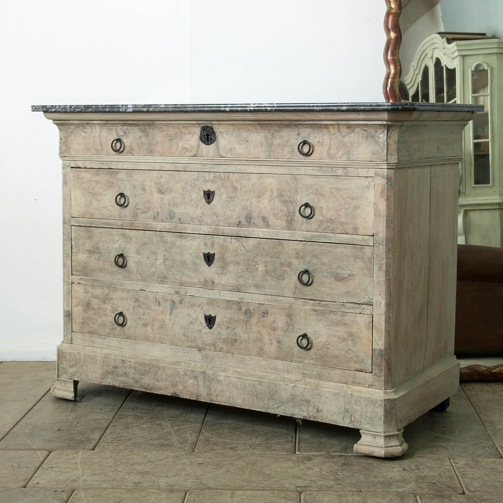 photo for sale Chest Of Drawers