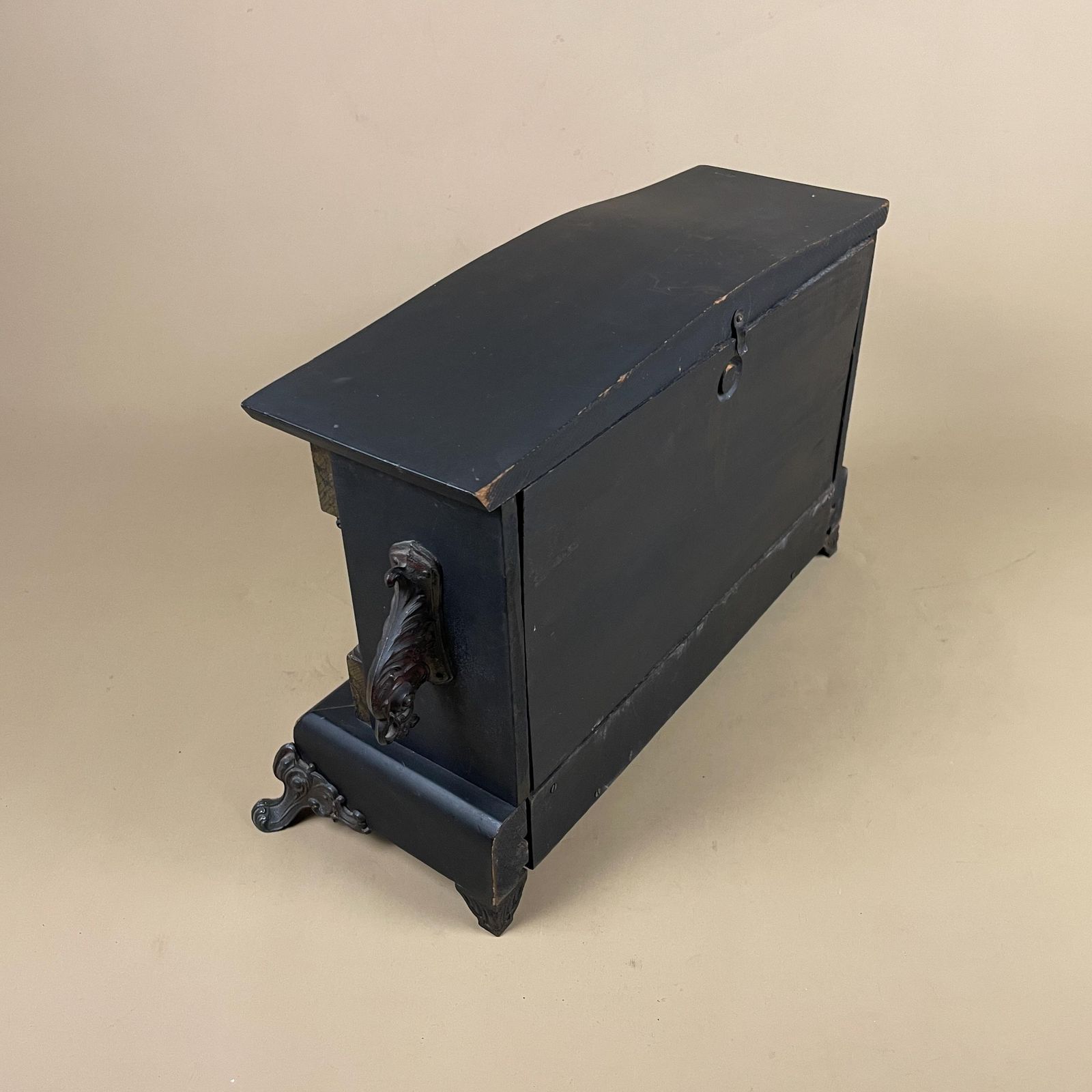 photo buy Antique Gilbert Mantel Clock USA Black Adamantine Case Ornate Feet Key Wind Vintage American Decorative Mantle Timepiece Victorian Style