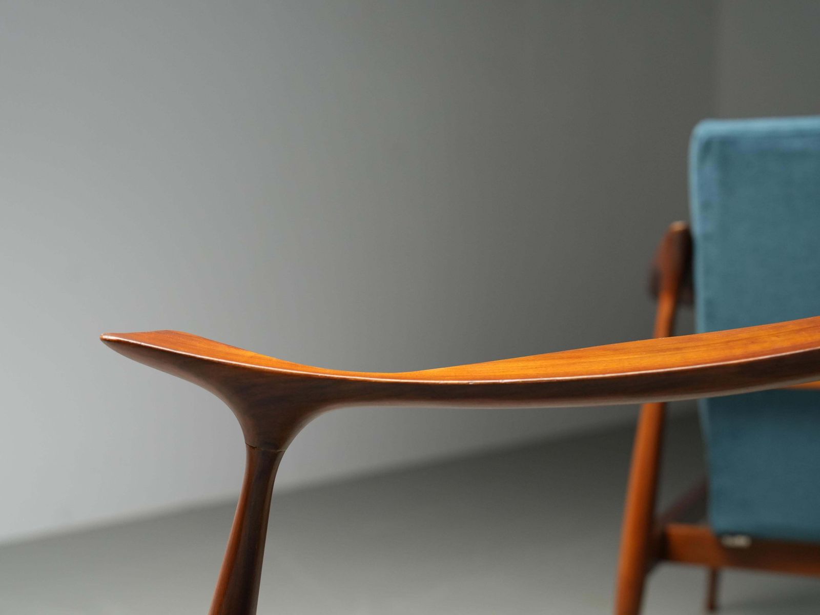 photo buy Set Of Lounge Chairs In Teak By Ico Parisi For Fratelli Reguitti, Italy, 1950's