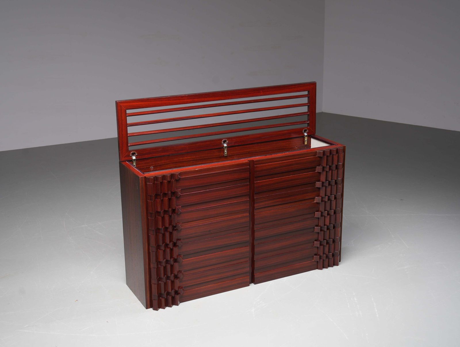 'Diamante' Cabinet Van Luciano Frigerio In Hout, Italië, 1968 photo for sale