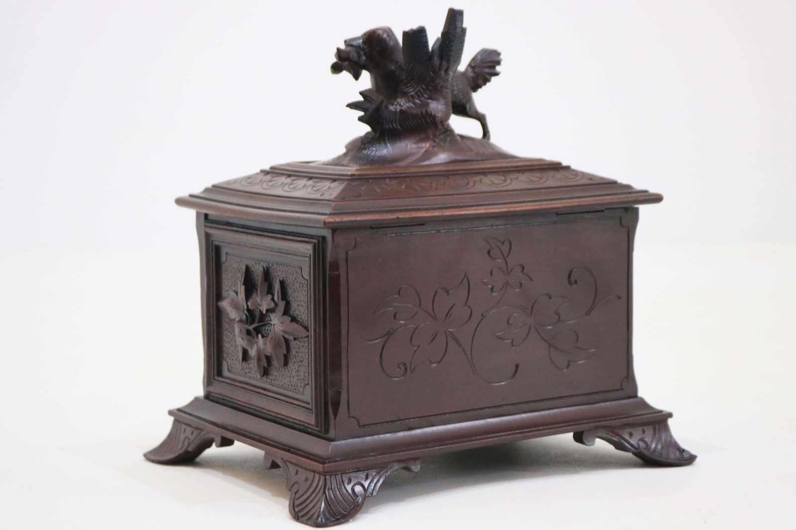 photo furniture Rare Swiss Black Forest 19th Century Cigar Box / Humidor With Dog Hand Carved