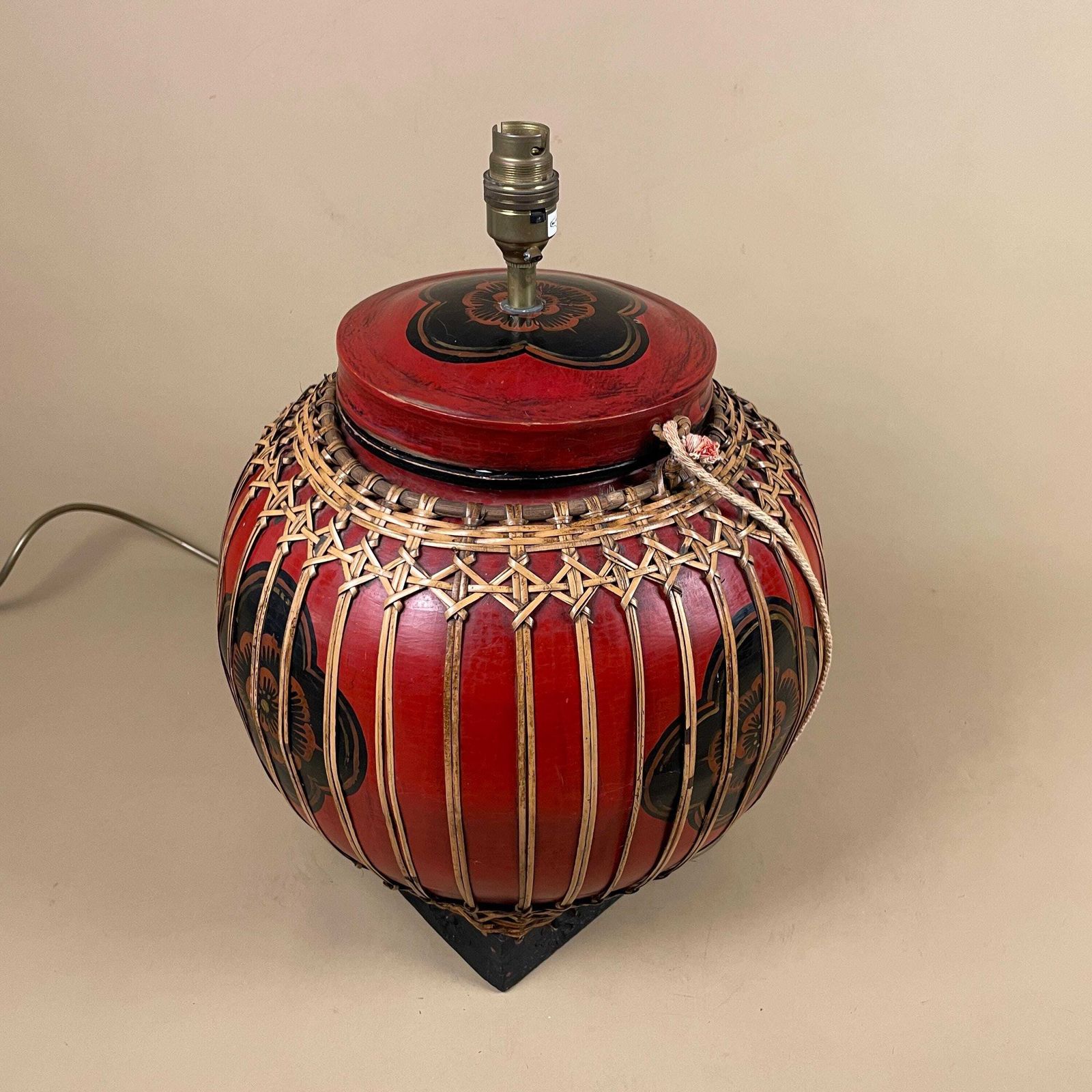 Antique Asian Wood Lamp Hand Painted Wooden Light Vintage Kratip Rice Basket Bedside Side Table Pattern Red Black Handmade Traditional photo furniture