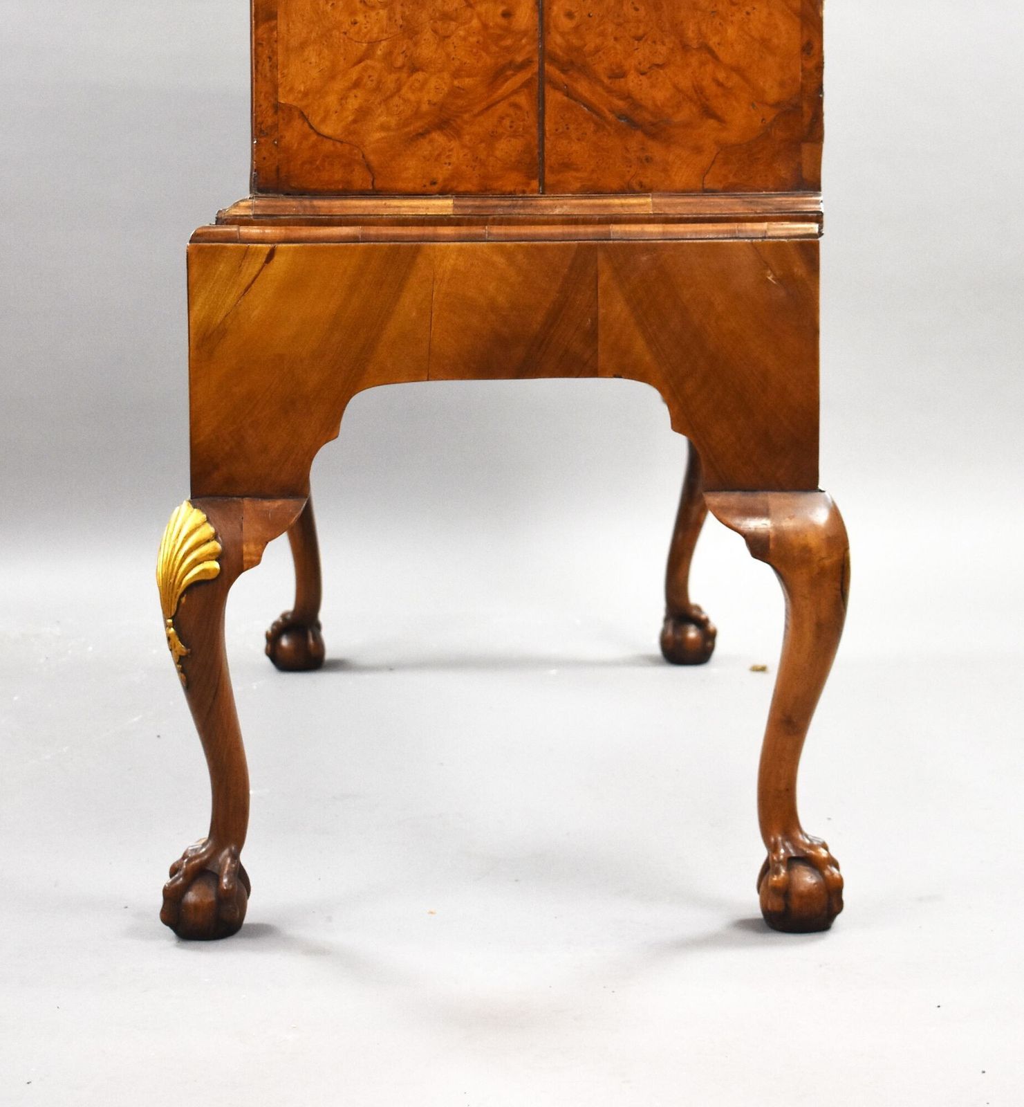 2500.0 George III Burr Walnut Chest On Stand photo