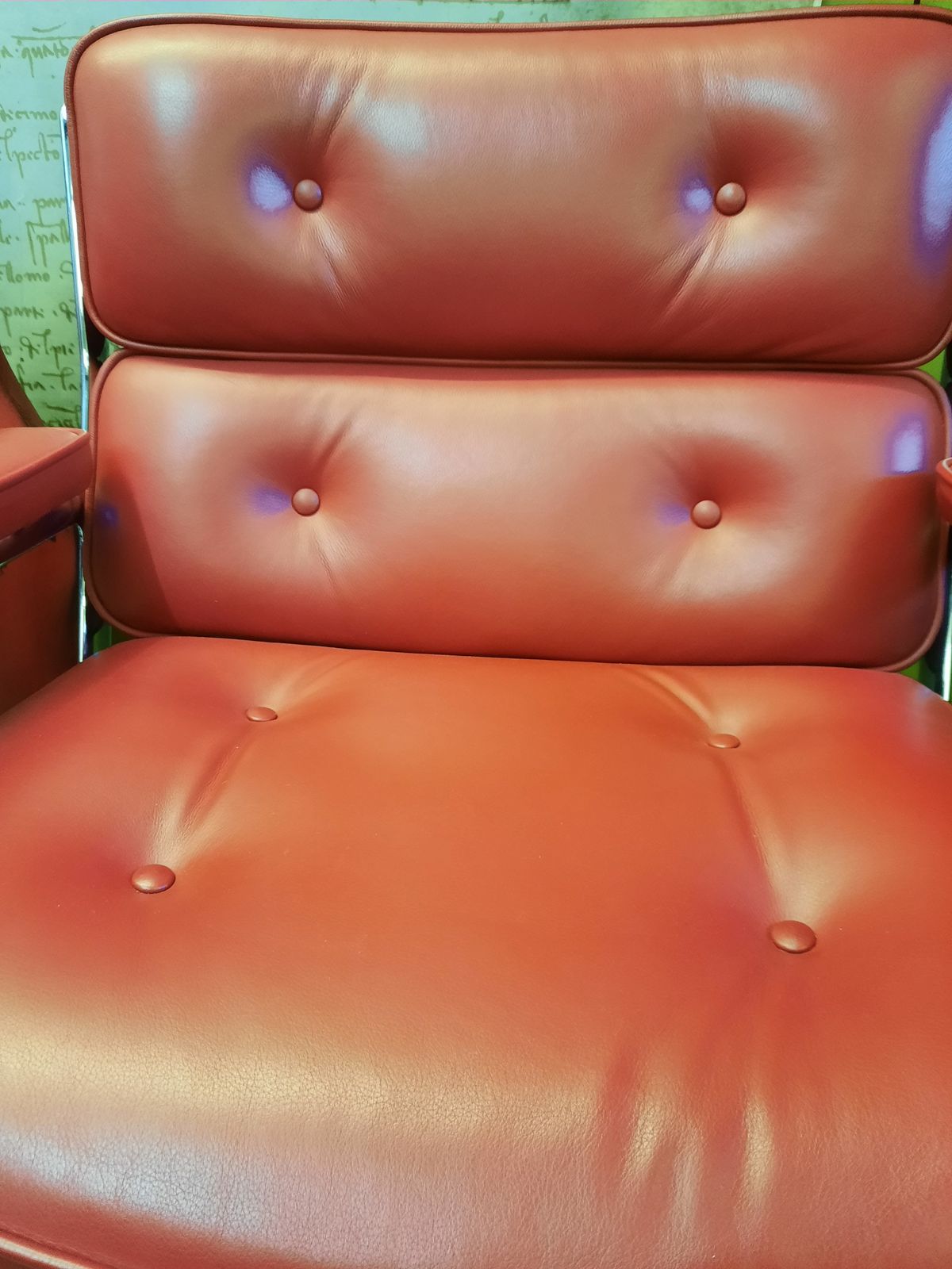 photo furniture Charles & Ray Eames For Vitra Es105 Time Life Lobby Lounge Chair Upholstered In Leather