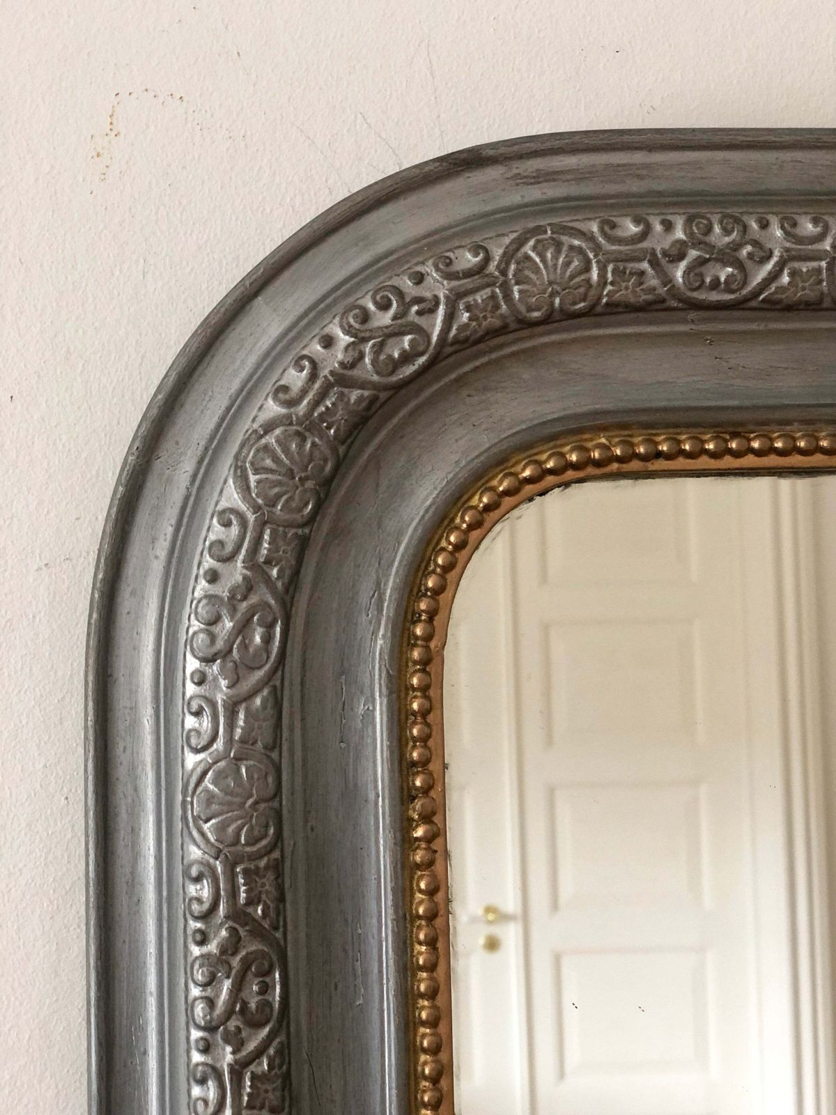Antique French Louis Philippe Mirror – Grey And Gold, Late 19th Century photo vinterior