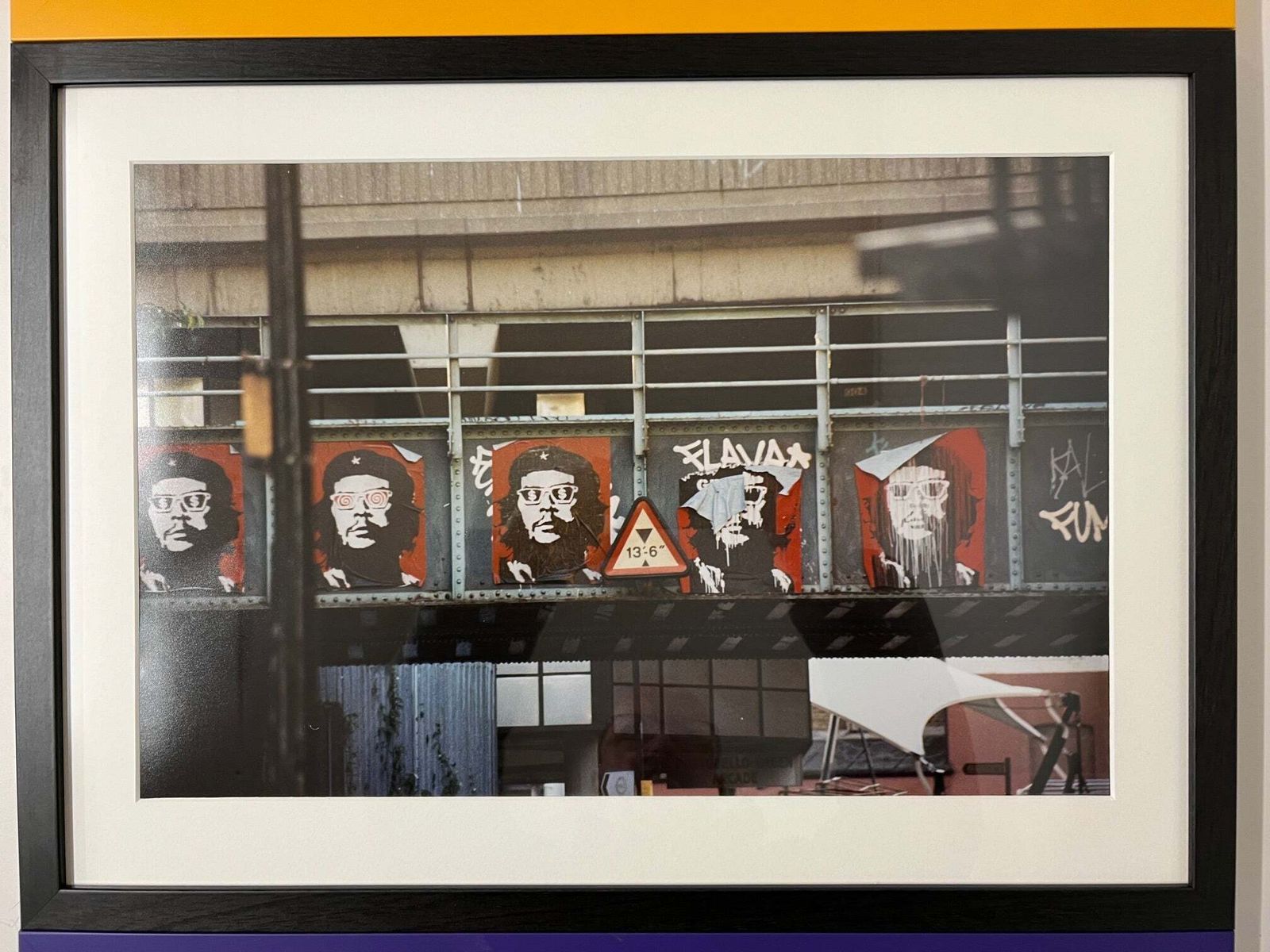 A Set Of 3 X Original Colour Photos Of Graffiti Art "Che Guevara" Memorabilia photo furniture