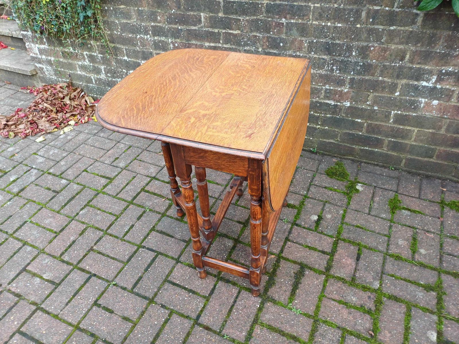 photo furniture Antique Oak Gateleg Drop Leaf Table Early 20thc Turned Leg Vintage Dining Kitchen Side Table With Barley Twist