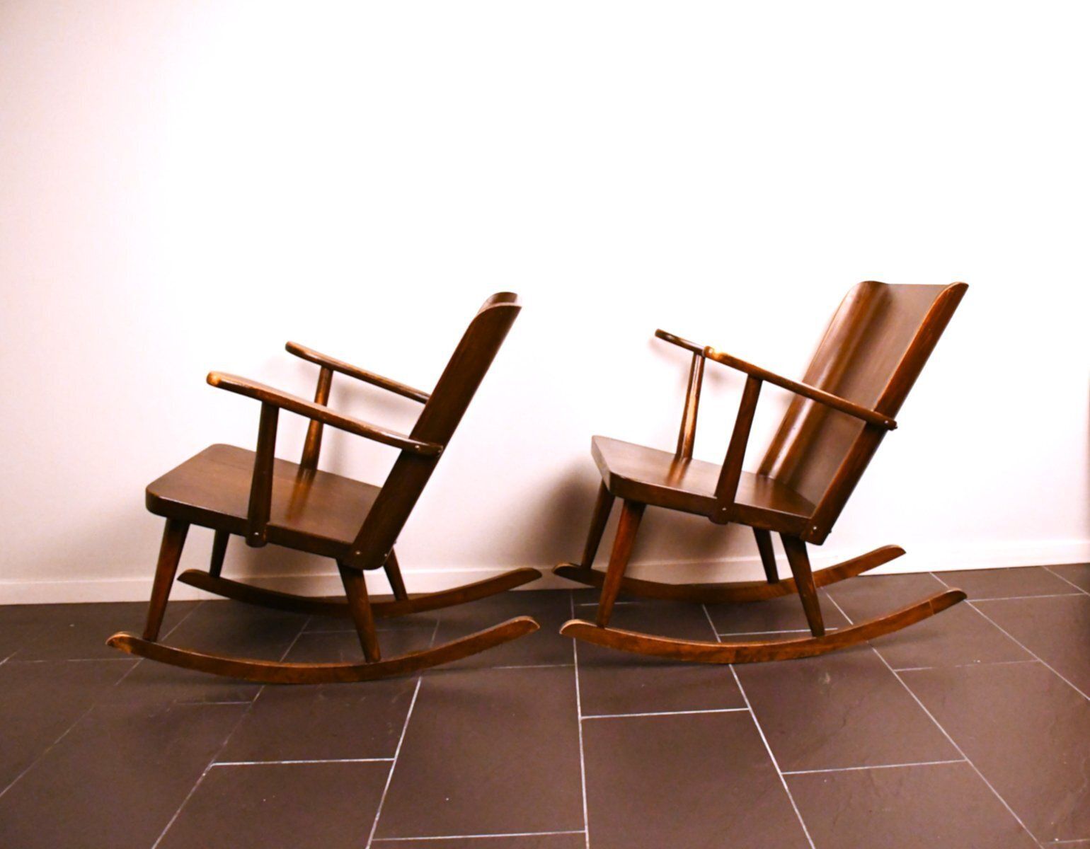 Swedish Modern Pine Rocking Chairs By Göran Malmvall For Svensk Fur, 1940s, Set Of 2 photo for sale