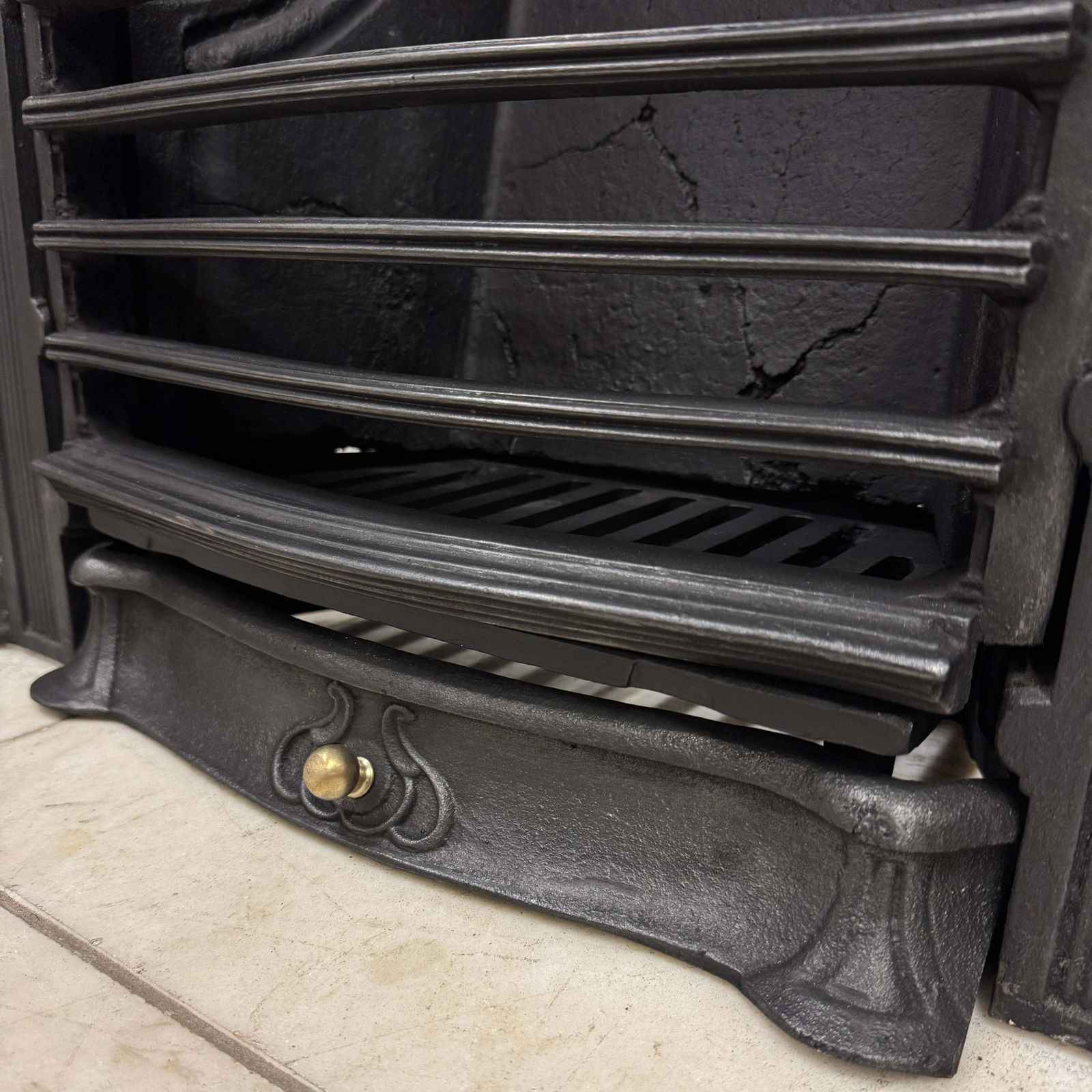 1650.0 Antique Victorian Tiled Cast Iron Combination Fireplace photo