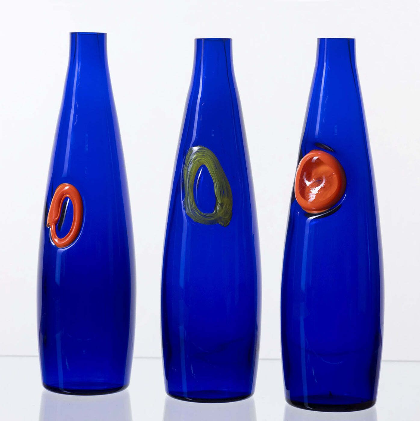 Set Blauwe Glazen Vazen, Jaren 1970, Tsjecho Slowakije photo Woonaccessoires