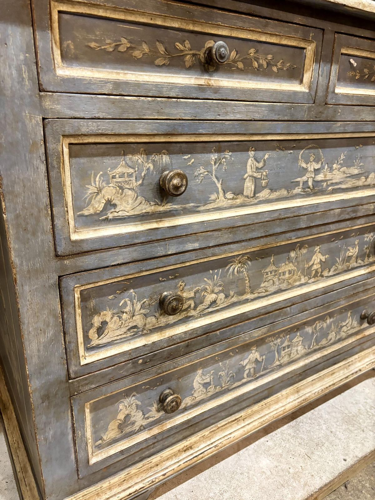 18th Century Italian Chinoiserie Decorated Chest Of Drawers photo buy