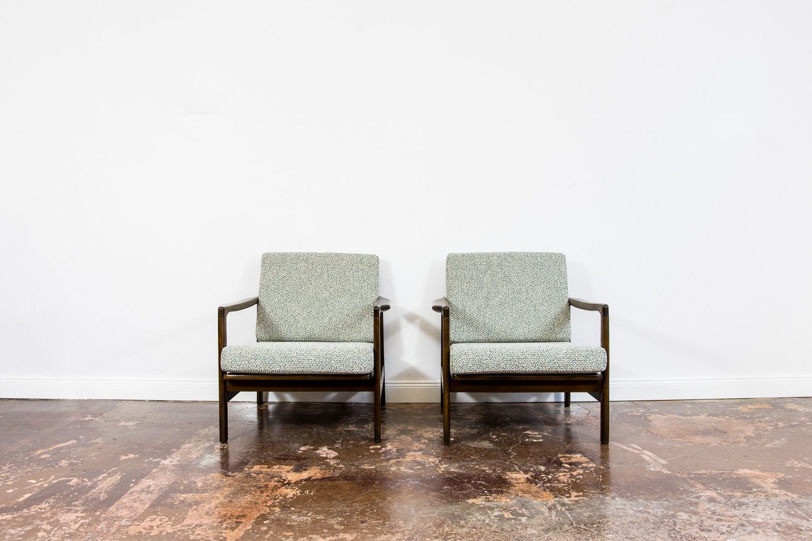 Vintage Club Chairs By Zenon Bączyk, 1960's, Set Of 2 photo for sale