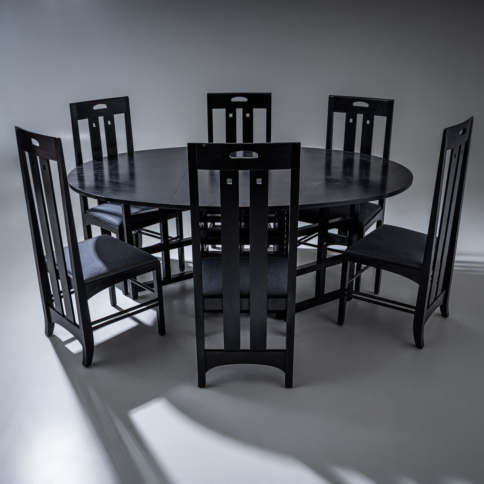 photo vinterior Dining Room Suite, Model Ingram, By Charles Rennie Mackintosh, Cassina Edition, Italy, 1970s/80s