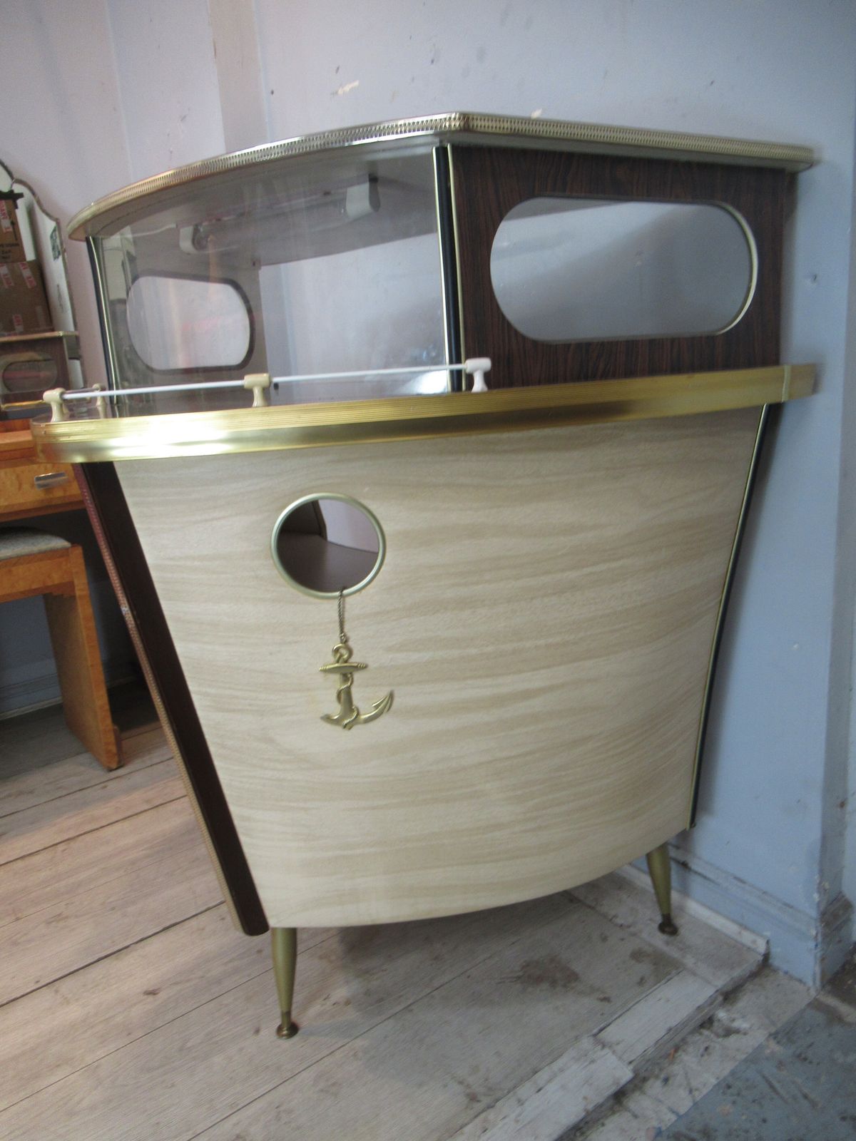 A 1950s Boat Cocktail   Drinks Cabinet photo 480.0