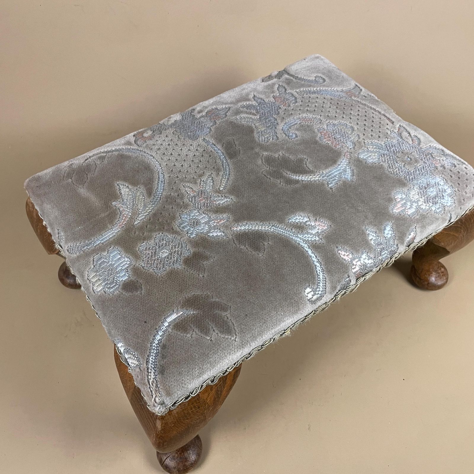 Vintage Retro Velvet Stool Wood Legs Cottage Furniture Rectangle Footstool Foot Seat 18x38x28cm Footstool Floral Patterned Pattern Sage photo 104.0