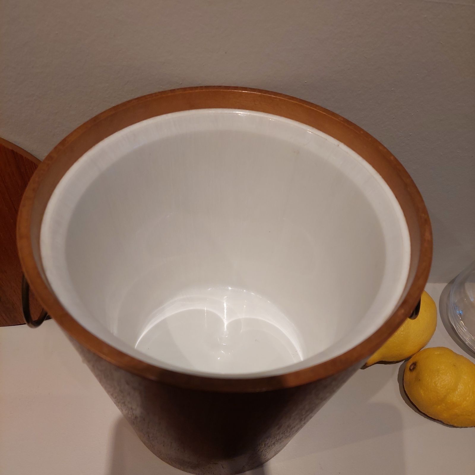 110.0 Mid Century Teak Ice Bucket  Tableware Drinkware Japan 60s photo