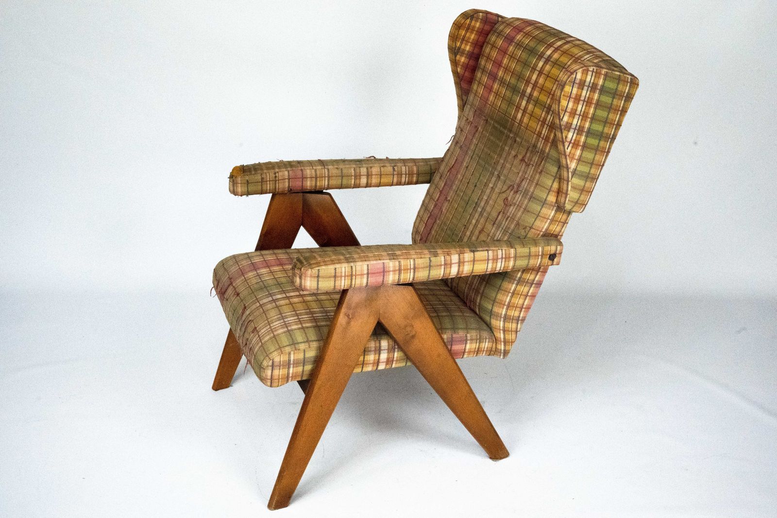 photo furniture Italian Mid Century Modern Reclining Armchair, 1960s