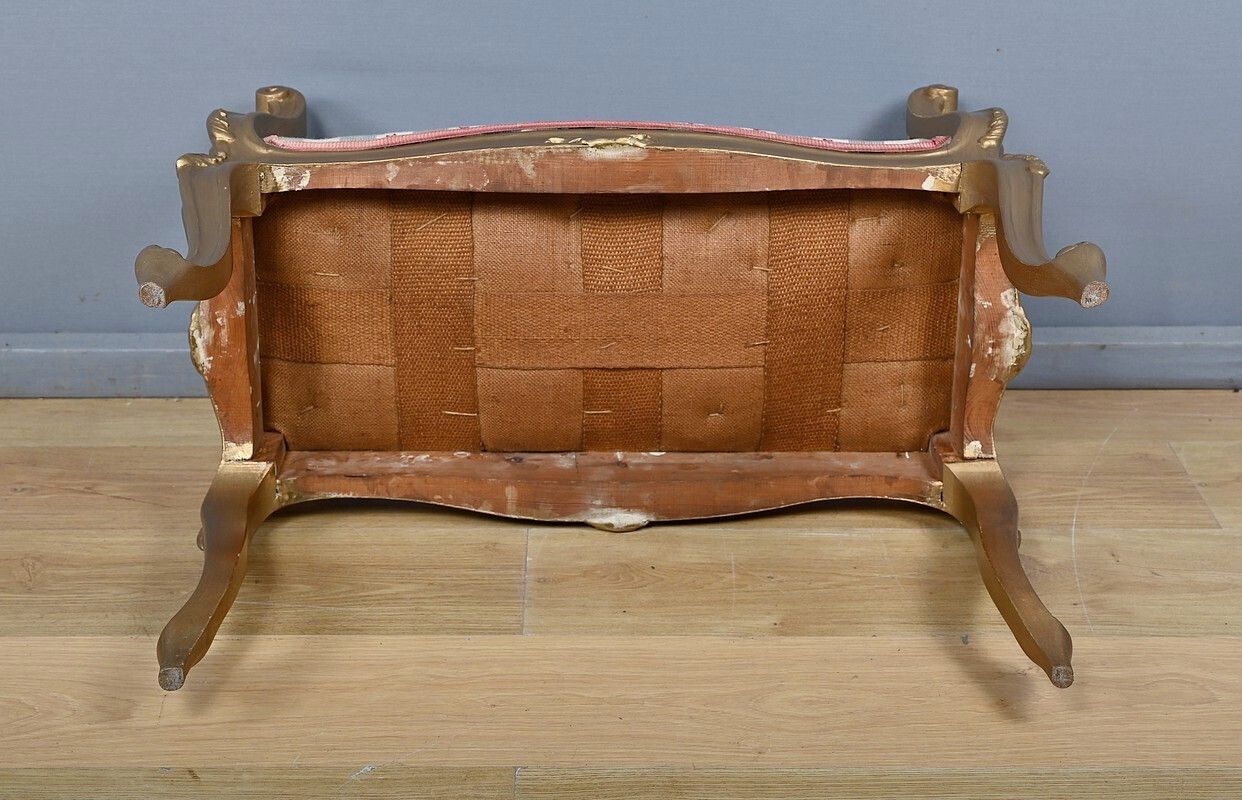 photo vintage Small Bench With Gilded Wood Armrests, Louis XV Style – Early 20th Century