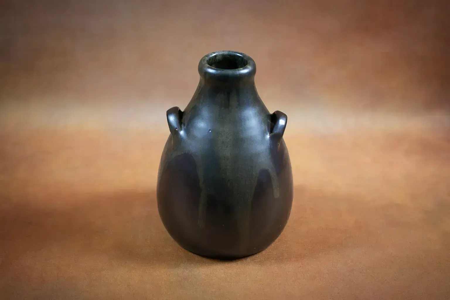 Vase en forme de poire à deux petites anses par Pointu, grès de Puisaye - céramique Art Nouveau française photo buy
