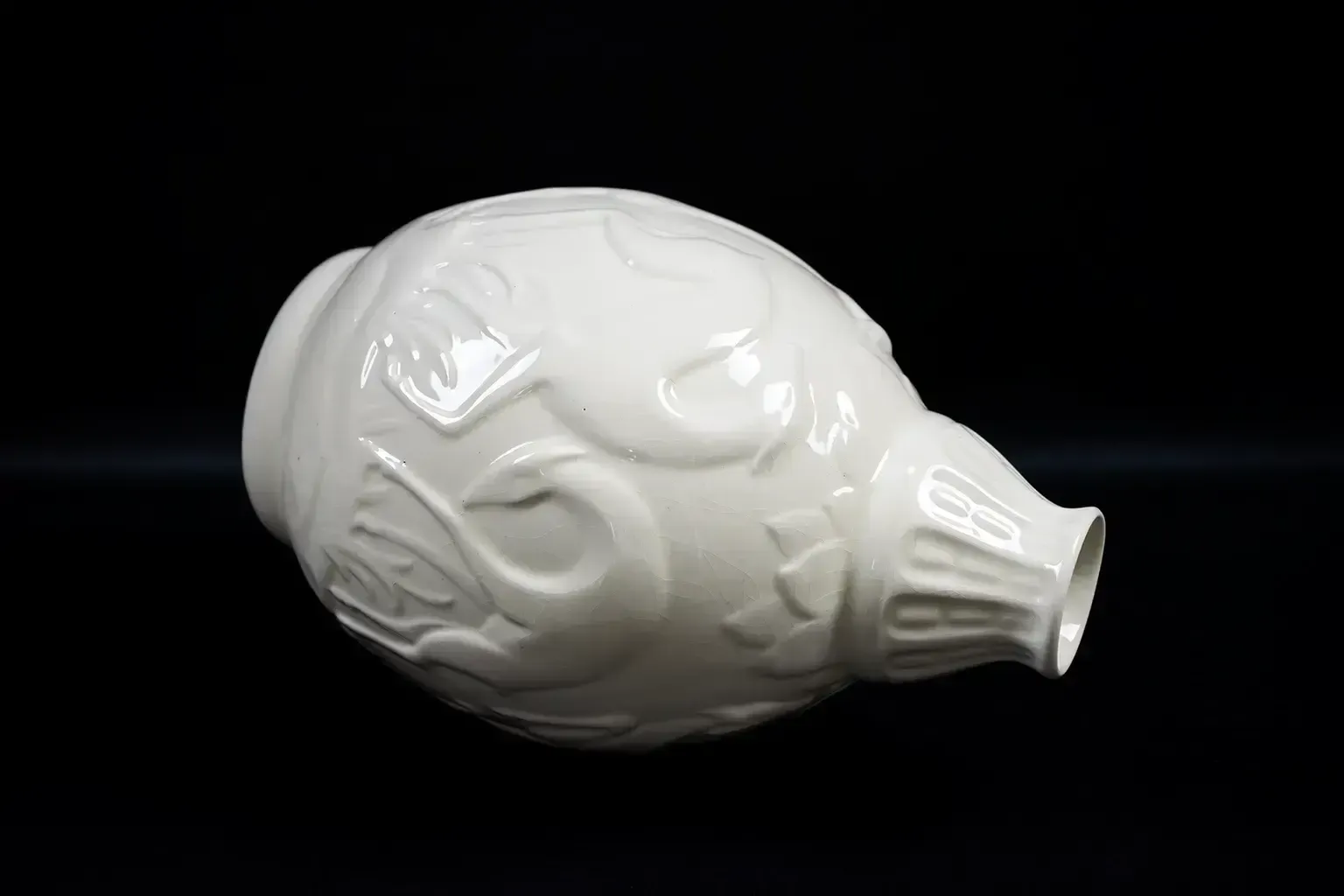 photo for sale Vase Art déco aux six biches en faïence fine - Boch Frères La Louvière