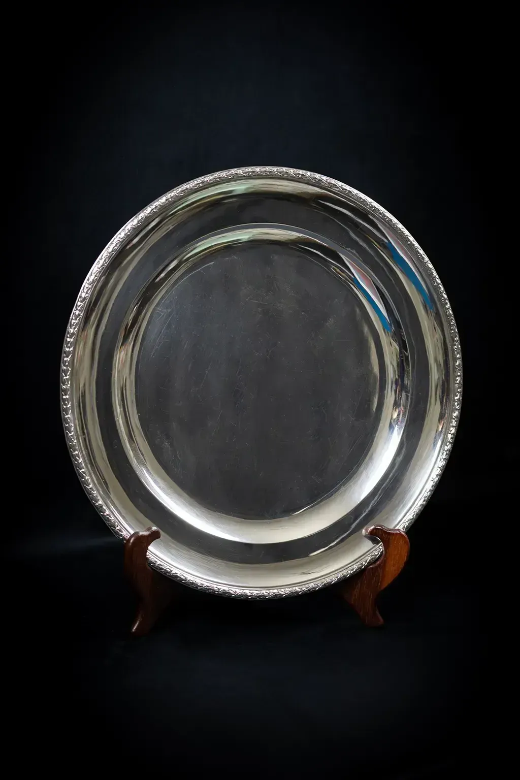 photo vintage Légumier en métal argenté avec plateau assorti - poinçonné