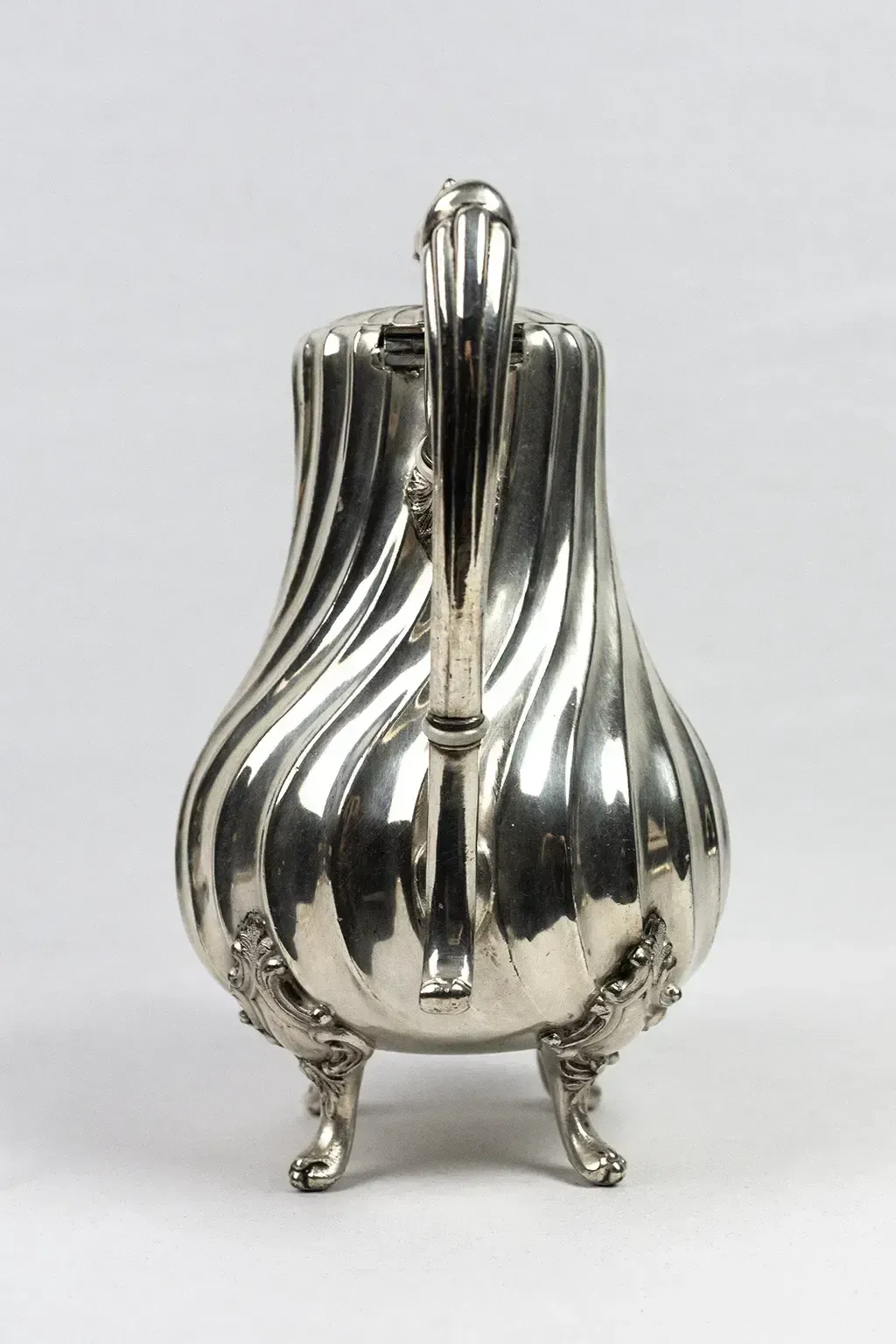 Silver Plated Metal Ewer With Twisted Ribs – Victor Saglier, Paris, Late 19th Century photo vintage