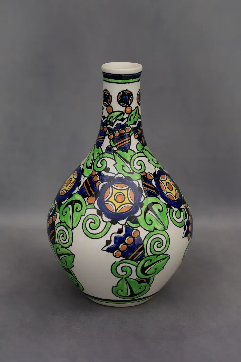 Vase Boch Frères à décor de feuillages stylisés (D.1076)
