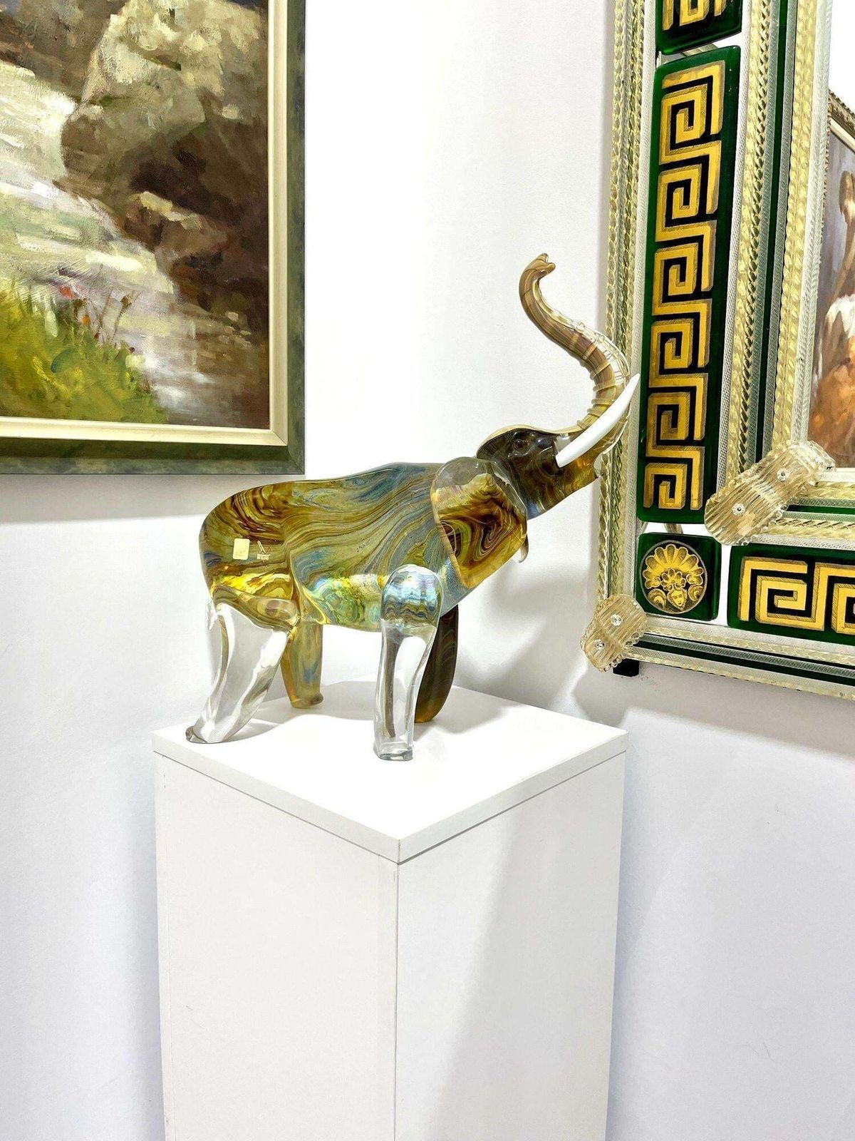 Oscar Zanetti   Elephant In Calcedonia Glass photo furniture