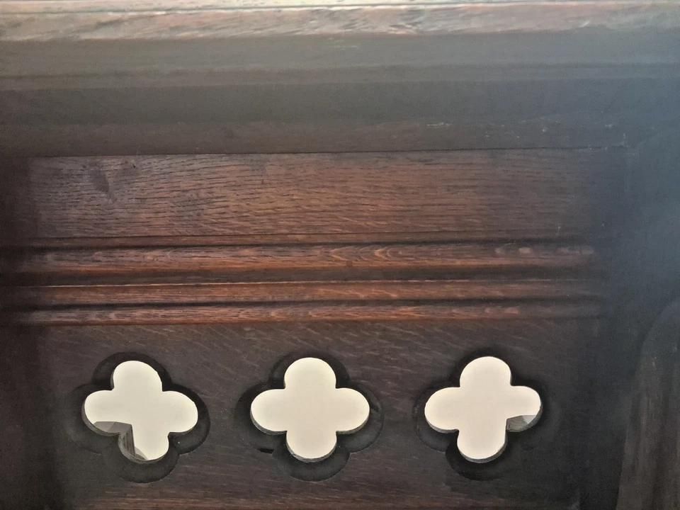 Antique Victorian Oak Prayer Bench From A Welsh Chapel In Gothic Styling photo 525.0