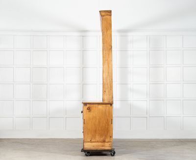 photo furniture Large 19thc English Vernacular Pine Dresser