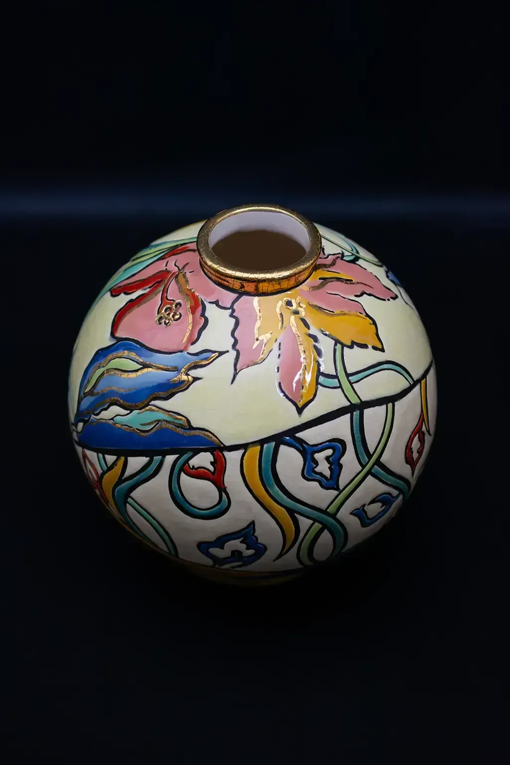 photo furniture Vase sphérique « Bagatelle » en émaux de Longwy