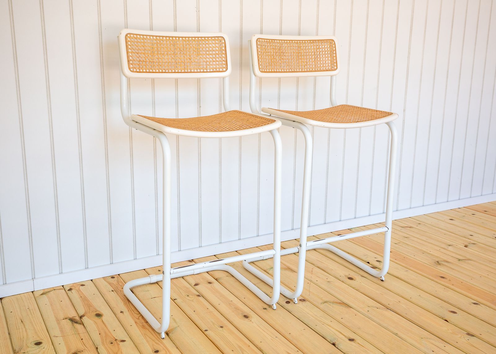 2 White Cesca Barstools Marcel Breuer B64 S64 Bauhaus Rattan Bar Chair Mcm 1970s Pair Bar Stools Bar Chairs Mid Century photo vintage