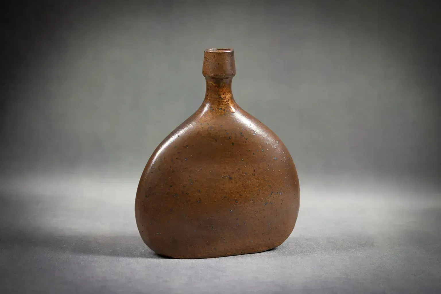 Soliflore Vase In Brown Stoneware By Roland Zobel – Les Cyclades, Anduze photo buy