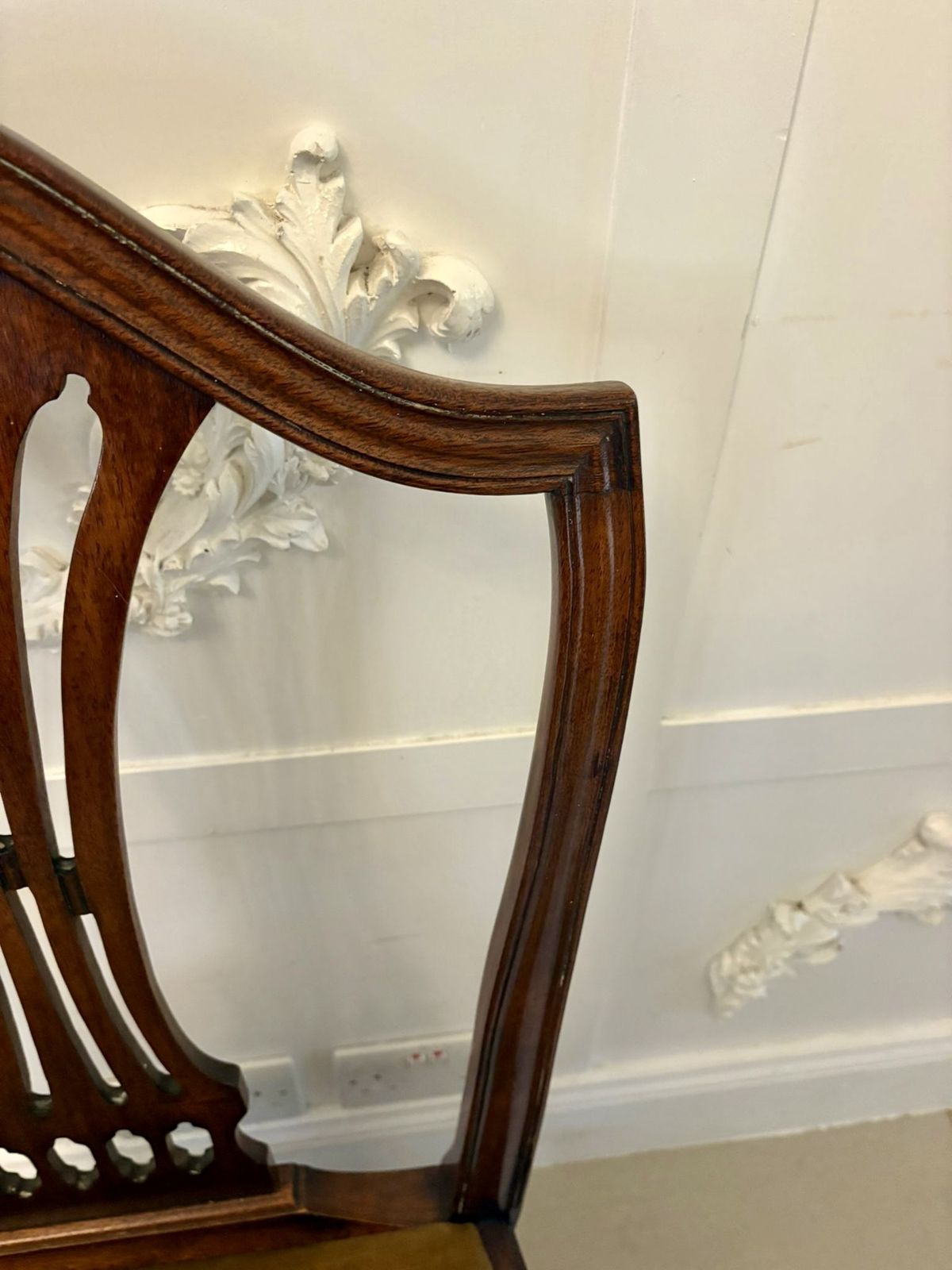 photo buy Quality Set Of 12 Antique Mahogany Hepplewhite Style Dining Chairs