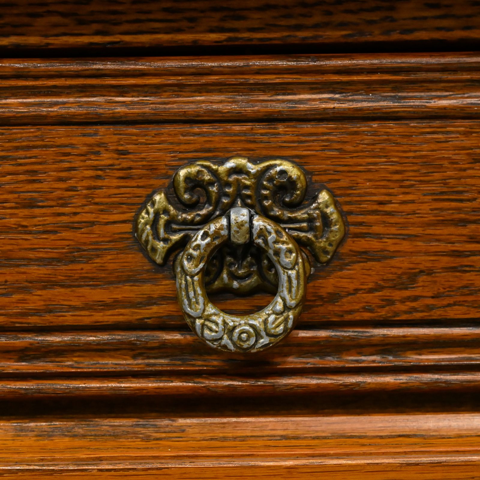 Old Charm Oak Dresser In Tudor Brown 4ft 6" Wide Door & Drawer Free Uk Delivery* photo 467.0