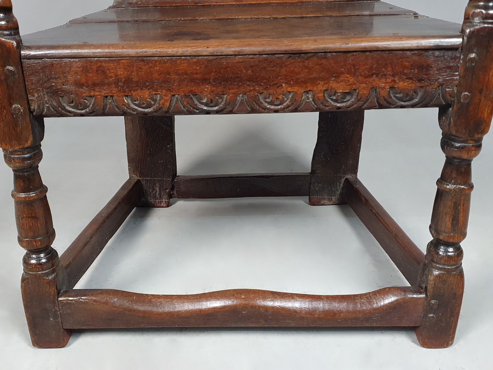 Early 17th Century Elm And Oak Welsh Wainscot Chair C. 1630 photo for sale