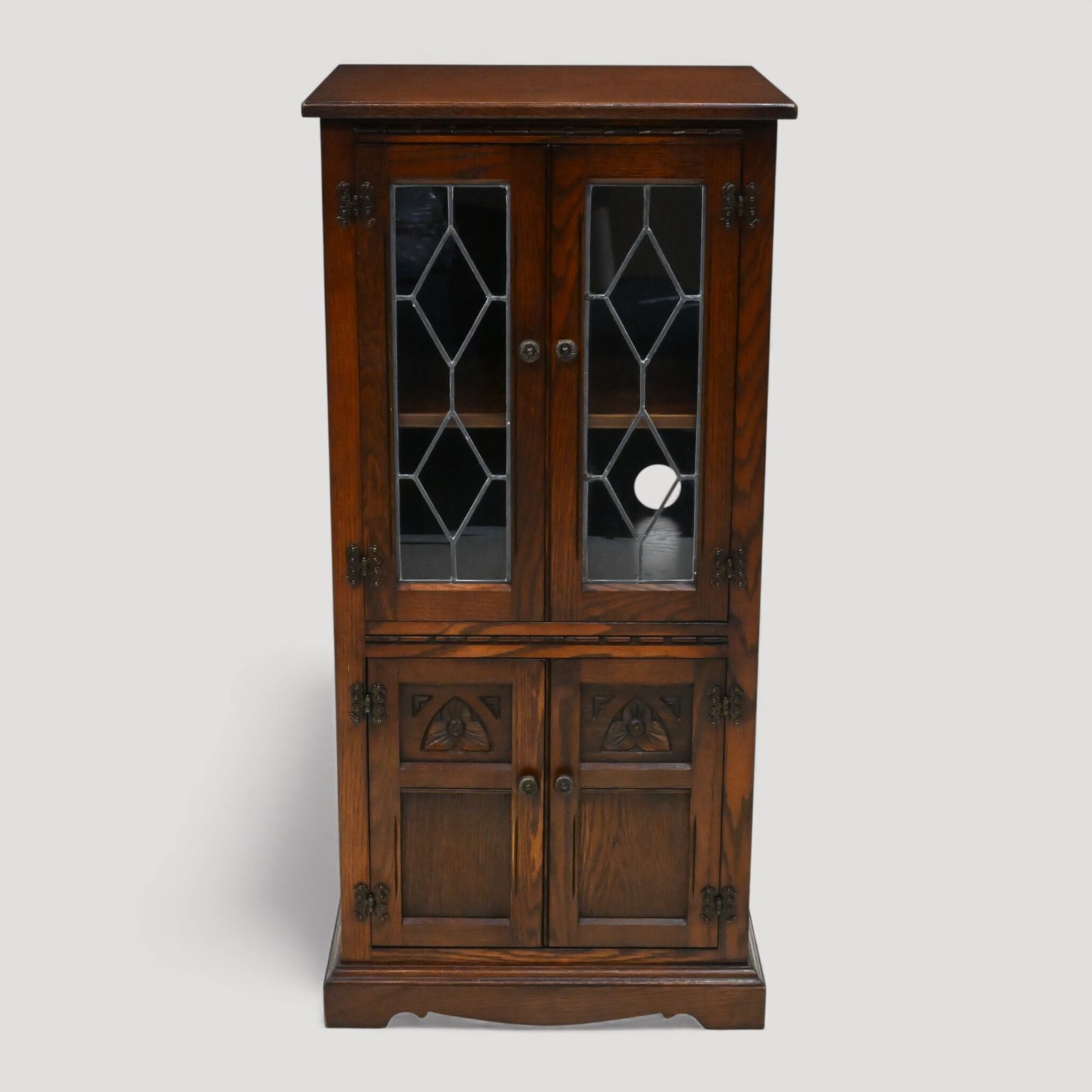 Old Charm Hi Fi/Record Cabinet Tudor Brown Free Uk Delivery