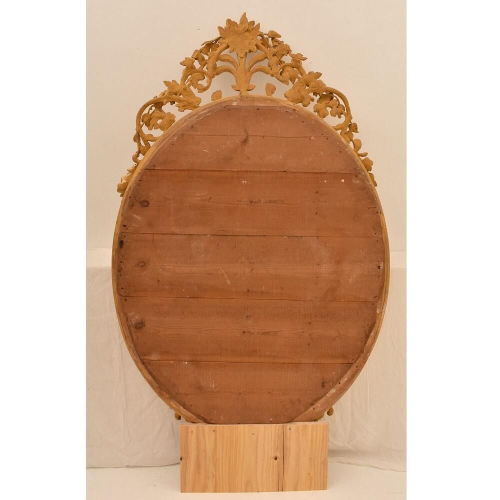 photo for sale Large Antique Oval Mirror With Gilt Frames, Flowers And Scollutes,  Frame, 19th Century. (Spo198)