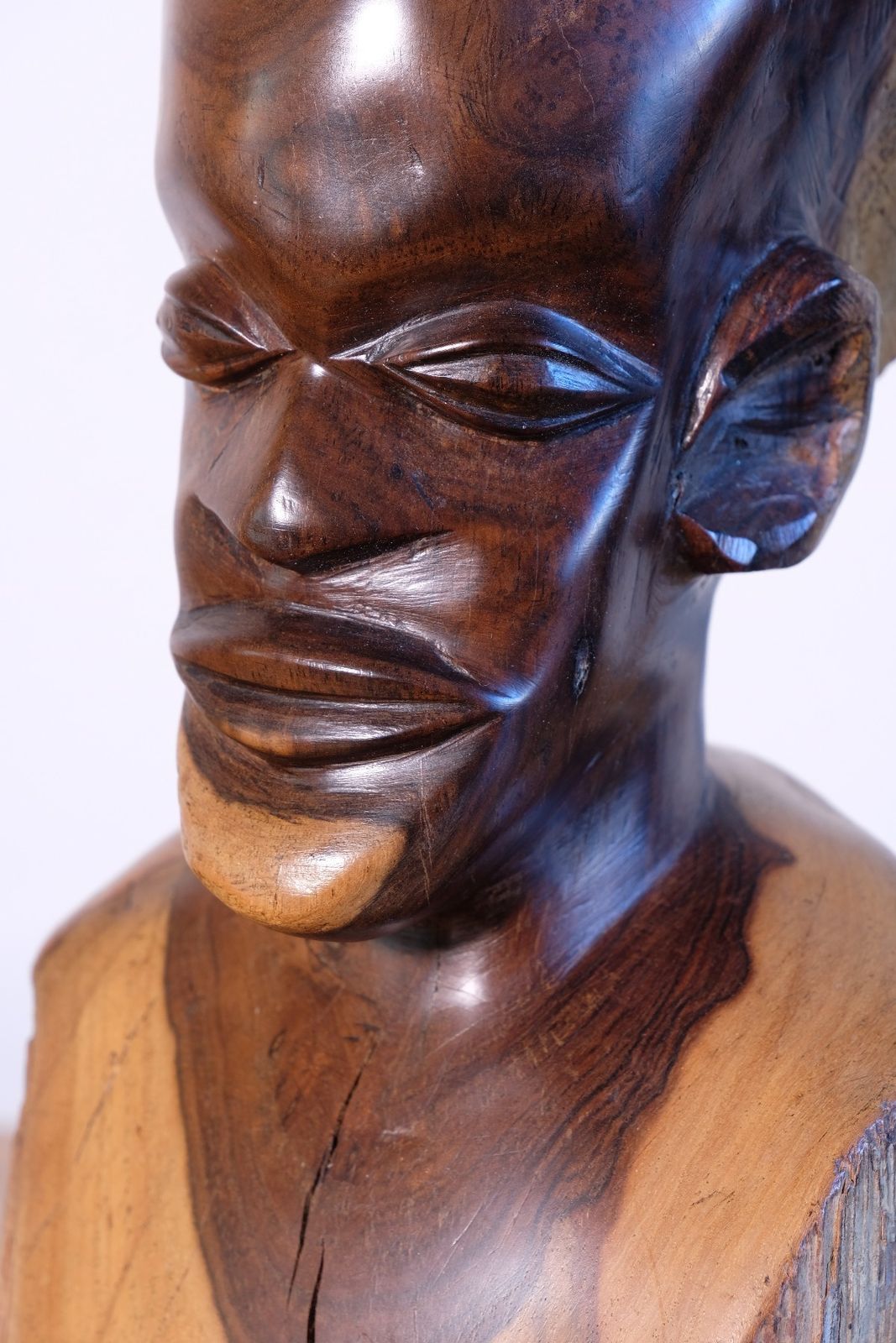 Hand Carved Makonde Wood Bust – East African Tribal Sculpture photo vintage