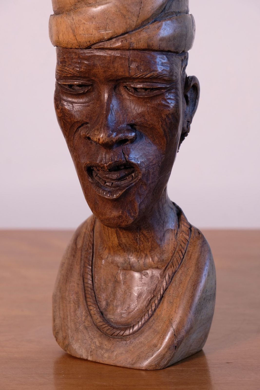 African Hand Carved Wooden Sculpture – Tribal Portrait Art (24.5cm) photo 95.0