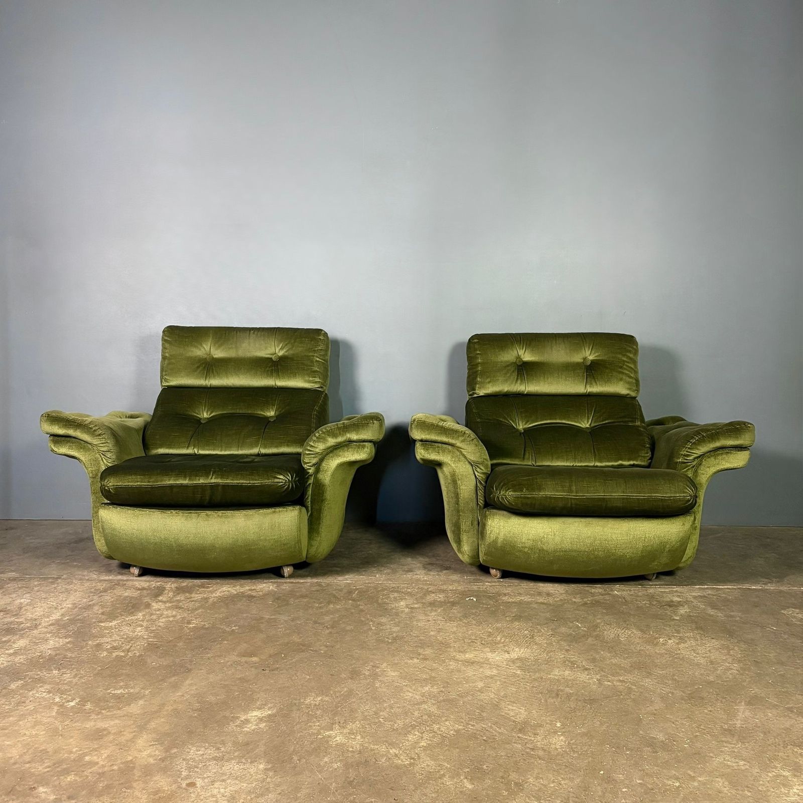 Mid Century Green Velvet Armchair Retro Mcm photo buy