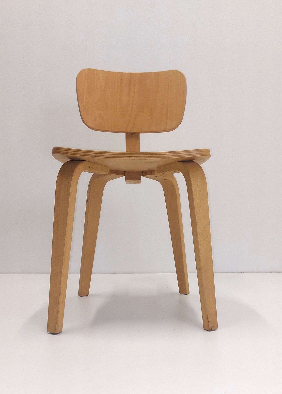 Plywood Dining Chair / Modern Design/ Bent Wood Chair/ Lounge Chair photo furniture