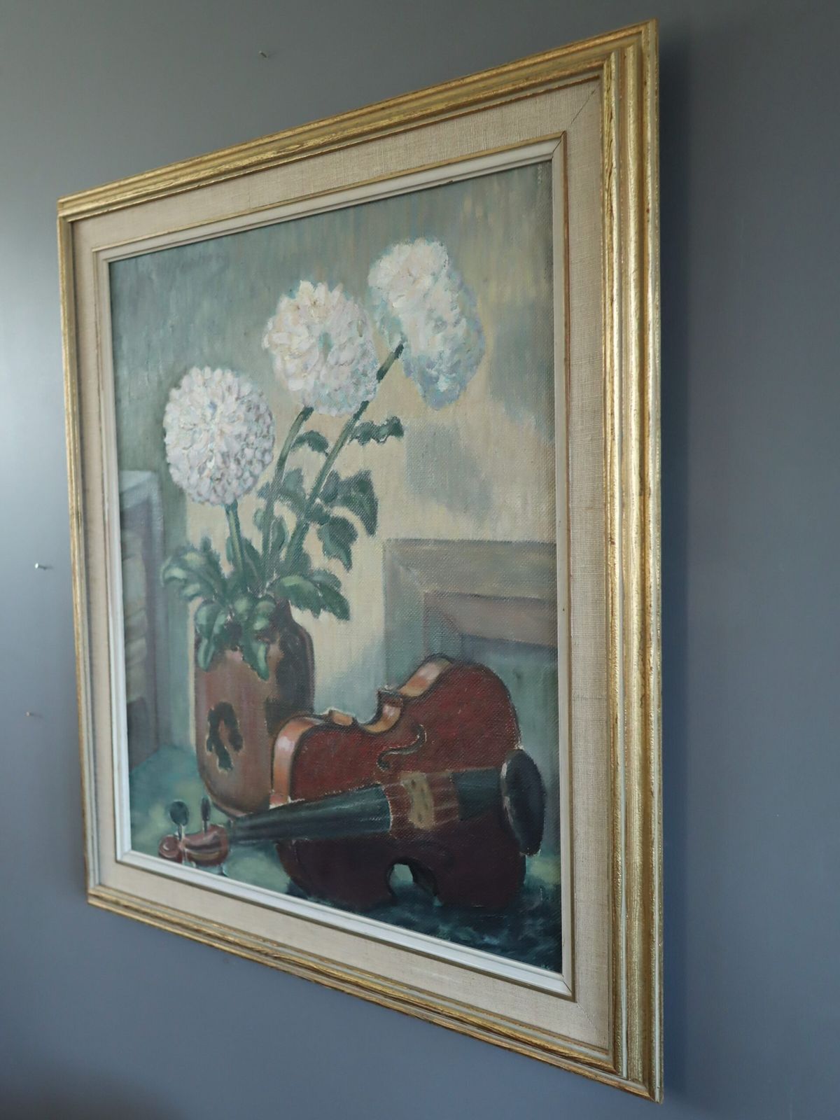 Violin & Flowers Painting, Mid 20th Century photo 468.0