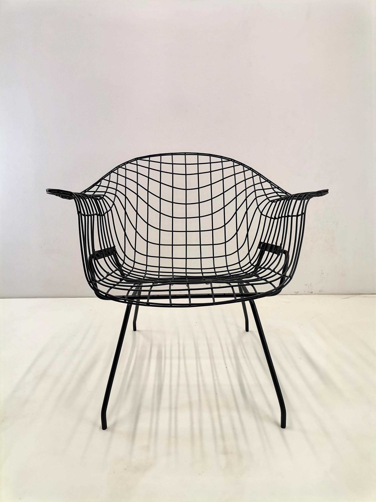 Iconic Lounge Chair / By Designer Architect Bozidar Murkovic/ 1950s photo vinterior